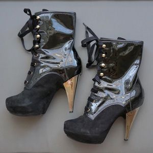 D2 D Squared killer heel lace up boots !!